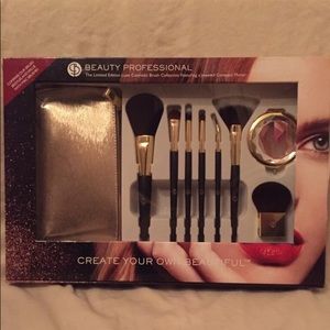 Makeup brushes